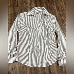 Worthington white + black preppy office siren striped button-up shirt